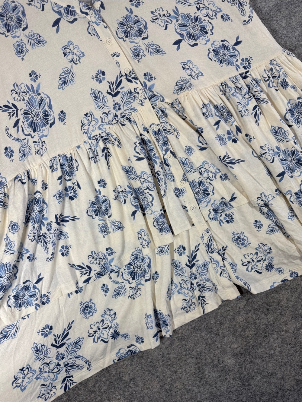 Torrid Super Soft Floral Babydoll Tunic Top Ivory Blue Size 3 Cottagecore Boho - Picture 4 of 13